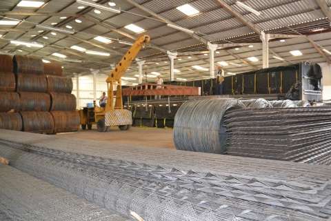 Indústria de aço projeta crescimento, mas esbarra na falta de mão de obra