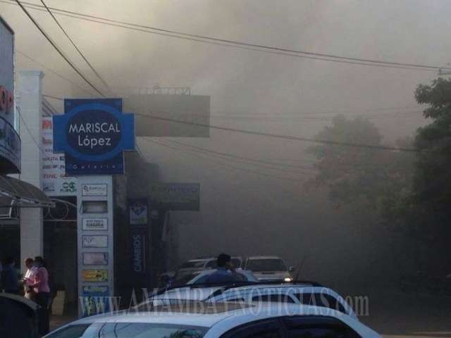Inc&ecirc;ndio destr&oacute;i totalmente shopping em Pedro Juan Caballero