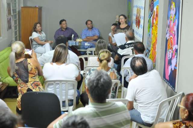 Associa&ccedil;&atilde;o pressiona presidente da C&acirc;mara para revitalizar Centro Comercial