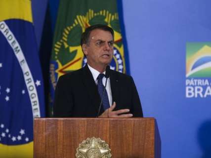 Bolsonaro revoga decreto sobre posse de armas e publica novas regras