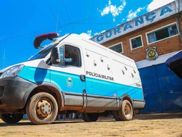 Horas ap&oacute;s atentado a agentes, detento &eacute; achado morto na M&aacute;xima
