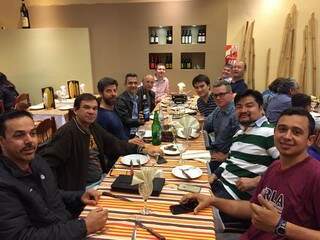Empresários do RILA reunidos em restaurante na cidade Argentina de Jujuy (Foto: Sílvio Andrade)
