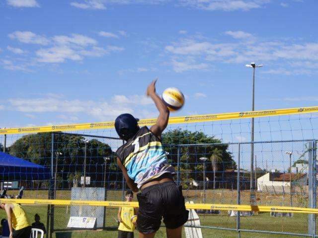 Seletiva define classificados para Brasileiro Escolar de v&ocirc;lei de praia