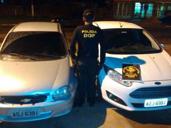 Sogro e genro s&atilde;o presos levando carros ilegais para o Paraguai