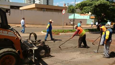 Empresas vão refazer tapa-buracos danificado sem cobrar, diz Marquinhos
