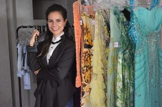 Lívia é fashionista e resolveu desapegar de roupas para as magrinhas. (Fotos: Thailla Torres) 