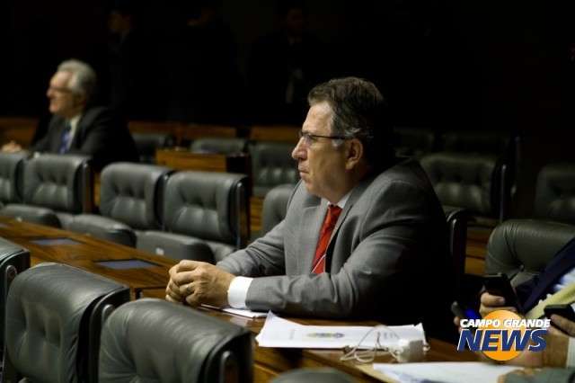 Giroto tenta audi&ecirc;ncia com Bernal para discutir investimento h&aacute; 5 meses