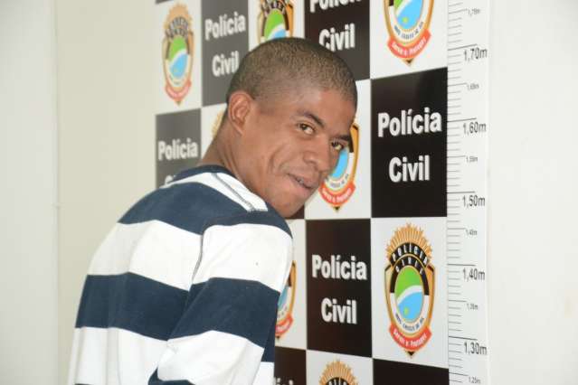 Jovem &eacute; preso ap&oacute;s furtar casa de policial militar no S&atilde;o Francisco 