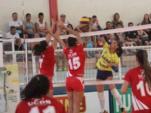 V&ocirc;lei feminino da UCDB conquista pela 5&ordf; vez Copa Cidade de Campo Grande