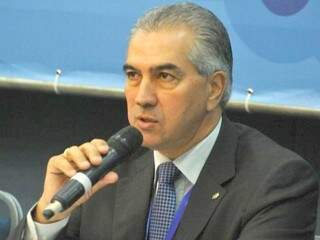 Reinaldo Azambuja (PSDB), no Fórum dos Governadores, em Bonito. (Foto: Alcides Neto)