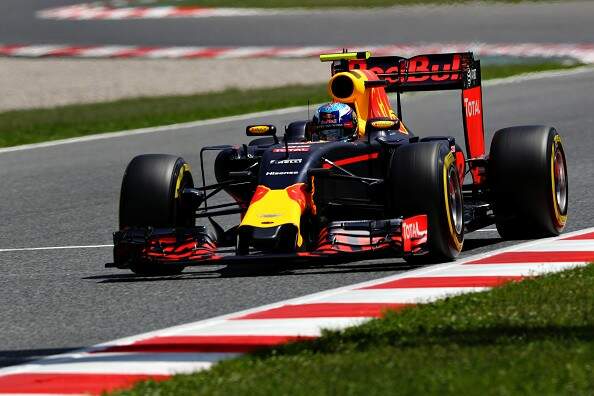 Red Bull apresenta carro de F1 com expectativa de derrotar