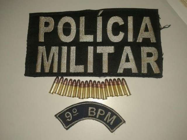 Adolescente &eacute; flagrado com 17 muni&ccedil;&otilde;es no Bairro Dan&uacute;bio Azul 