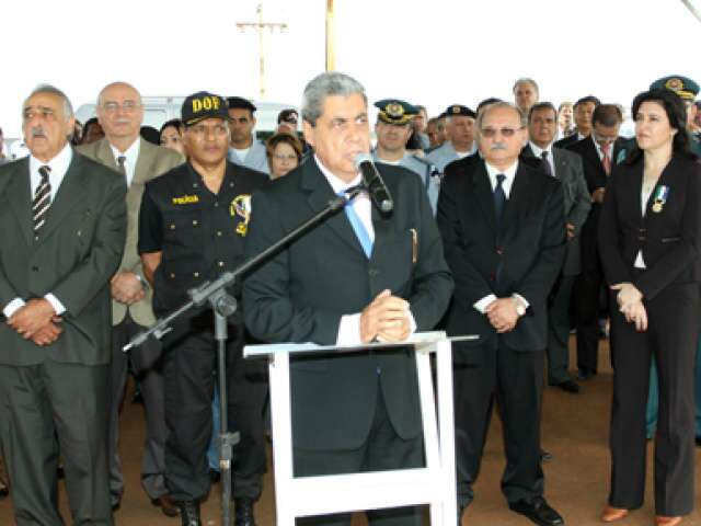  Governador participa do anivers&aacute;rio de 25 anos do DOF em Dourados