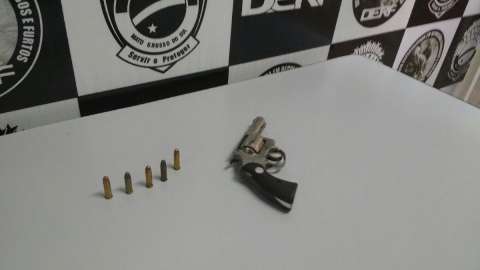 Trio &eacute; preso suspeito de roubos e de planejar assalto a dono de garagem