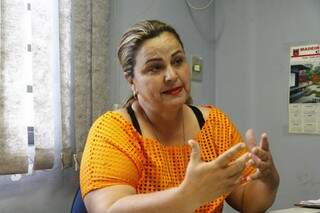 Maria Campos fala do trabalho para localizar desaparecidos (Foto: Cleber Gellio)