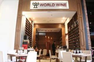 A World Wine fica no piso térreo do Shopping Campo Grande.