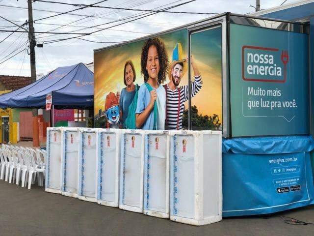 Energisa negocia d&iacute;vidas e sorteia 10 geladeiras durante o Festival de Inverno