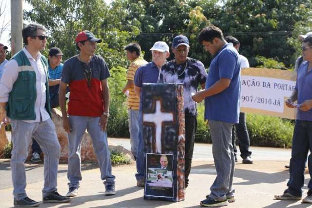 Ind&iacute;genas e funcion&aacute;rios da Sesai protestam contra mudan&ccedil;as na sa&uacute;de