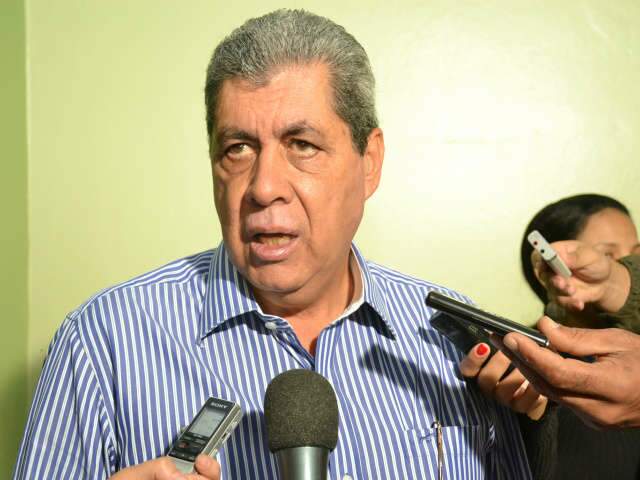  Governador afirma que pode se licenciar para a campanha 