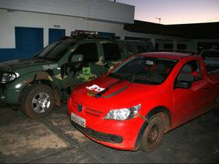 A pick-up Saveiro havia sido roubada há mais de um ano em Curitiba (Foto: 12ºBPM/Divulgação)