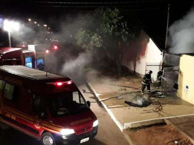 Homem &eacute; suspeito de incendiar casa para matar ex-mulher 