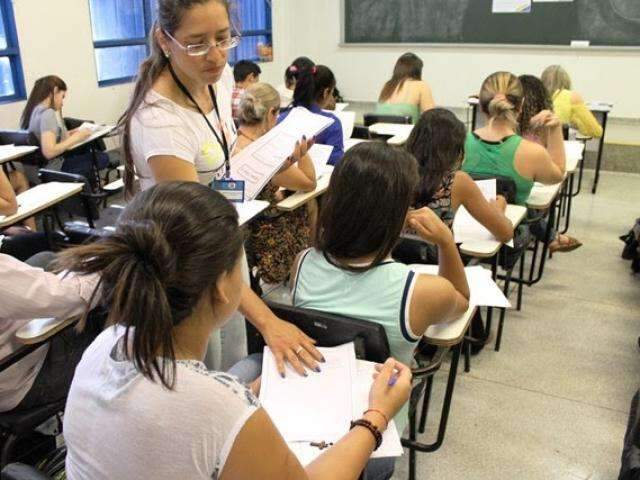 Concurso de bolsas para 64 gradua&ccedil;&otilde;es no ensino superior acontece no s&aacute;bado