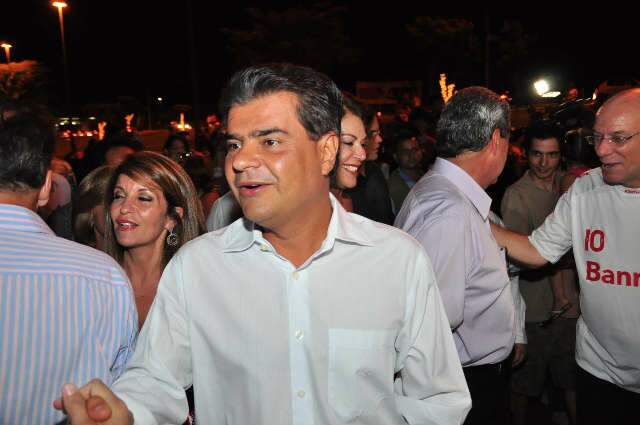  &Iacute;ndice da tarifa de esgoto foi extra&iacute;do de contrato, diz Nelsinho