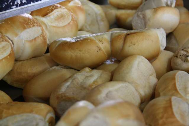Cota&ccedil;&atilde;o do trigo e crise na Argentina pressionam pre&ccedil;o do p&atilde;o franc&ecirc;s