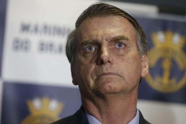 Em pesquisa, 75% dos brasileiros dizem que Bolsonaro est&aacute; no caminho certo