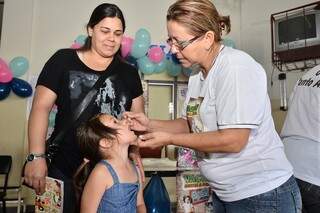 Campanha de vacinação contra a pólio e sarampo começa amanhã em Dourados (Foto: Divulgação/A. Frota)