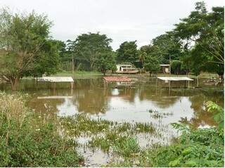 Apesar do Rio Aquidauana subir novamente, não chegou ao nível crítico. (Foto: Jornal O Pantaneiro)
