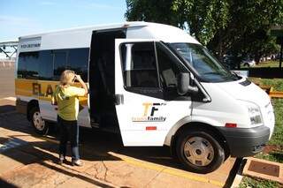 Vans que fazem o transporte escolar devem ser levadas até o pátio do Detran. (Foto:Arquivo Campo Grande News/Marcos Ermínio) 