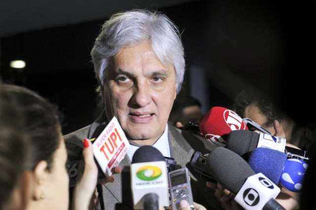 Delc&iacute;dio diz que doa&ccedil;&atilde;o da Odebrecht em 2014 foi de R$ 3 milh&otilde;es e no oficial
