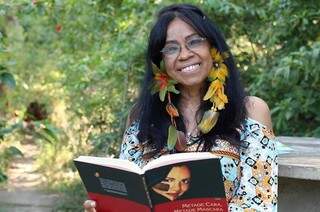 Eliane Potiguara que é escritora, ativista e empreendedora indígena.