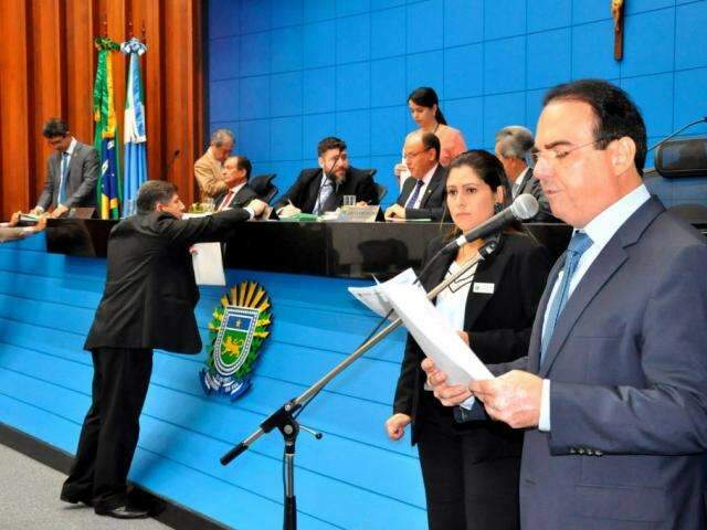 Projeto pro&iacute;be prioridade em consultas a pacientes que pagam &agrave; vista