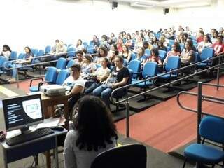 Estudantes durante aulão na véspera da primeira prova do Enem (Foto: Fernanda Palheta)