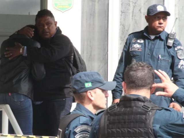 Atirador invade recep&ccedil;&atilde;o de pax e fere duas pessoas na Vila Bandeirantes 