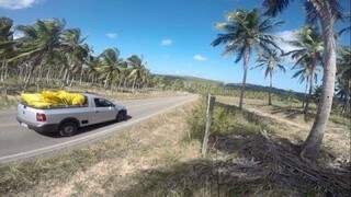 Gastando pouco e fazendo amizades, amigos viajam pelo litoral brasileiro