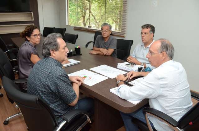Em Ponta Por&atilde;, Peluffo diz que ir&aacute; investir R$ 2 milh&otilde;es na reforma de 4 escolas