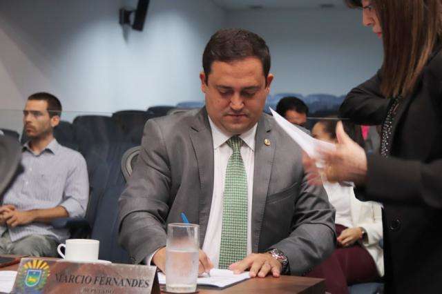 Deputado protocola pedido de unidades odontol&oacute;gicas para 7 munic&iacute;pios