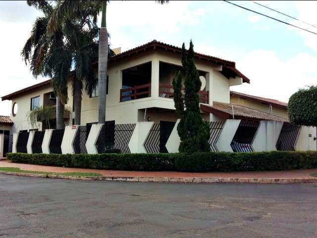 Festa em mans&atilde;o termina com Camaro apreendido e jovens detidos pela PM