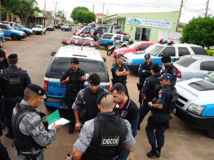 PM faz operação de repressão ao tráfico de drogas nas Moreninhas
