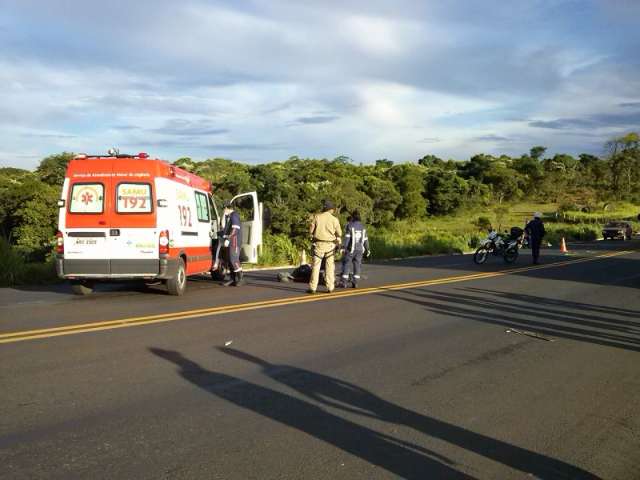 Jovem de 26 anos &eacute; atropelado por carreta e morre na sa&iacute;da para Cuiab&aacute;