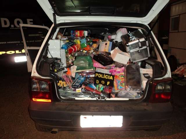 Homem &eacute; preso na MS-145 por contrabando de mercadorias para MG