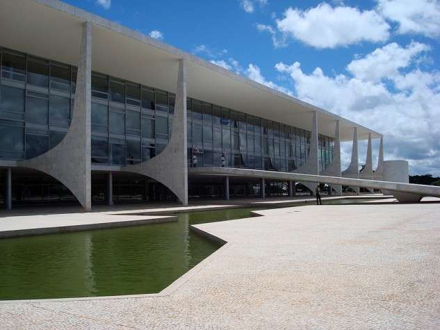 Elei&ccedil;&atilde;o presidencial j&aacute; tem 14 pr&eacute;-candidatos oficializados