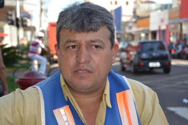 Para quem est&aacute; nas ruas, tr&acirc;nsito j&aacute; tem momentos "infernais"