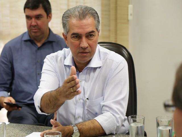 Governo libera R$ 317 milh&otilde;es e paga hoje 13&ordm; dos servidores estaduais