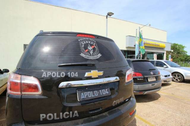 Ag&ecirc;ncia invadida por bandidos nas Moreninhas teve dois cofres arrombados