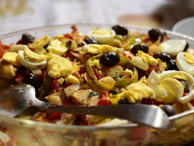 Para quem perdeu na sexta, veja onde comer bacalhoada no domingo de P&aacute;scoa