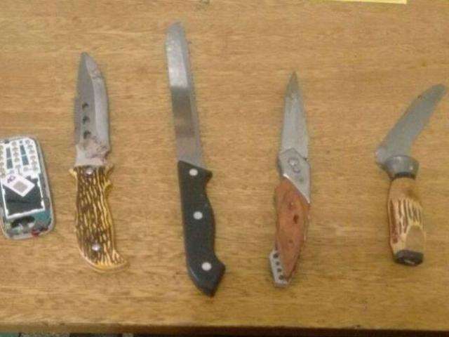 Homem mant&eacute;m esposa e filha em c&aacute;rcere privado e amea&ccedil;a mat&aacute;-las